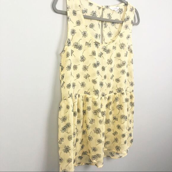 CHARMING CHARLIE | Yellow Sheer Floral Peplum Top - Picture 2 of 8